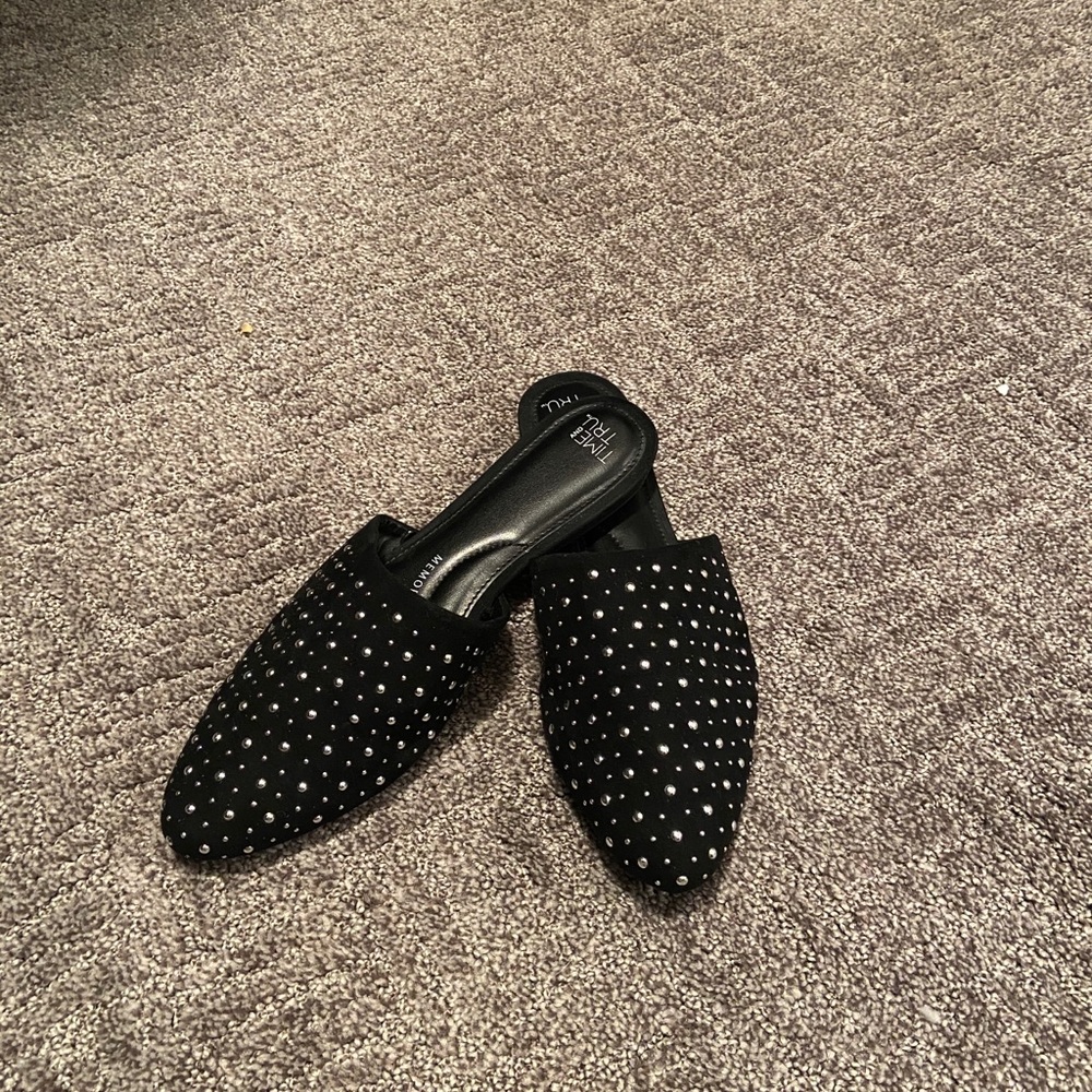 Black/silver mule